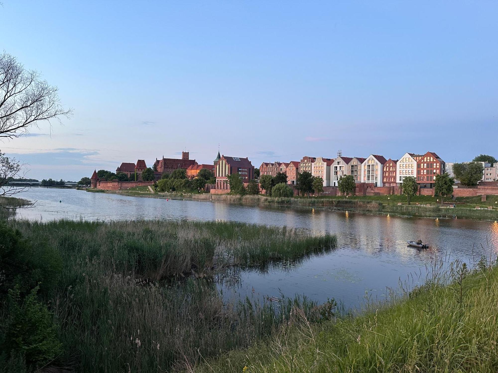 Karat Bed and Breakfast Malbork Eksteriør billede