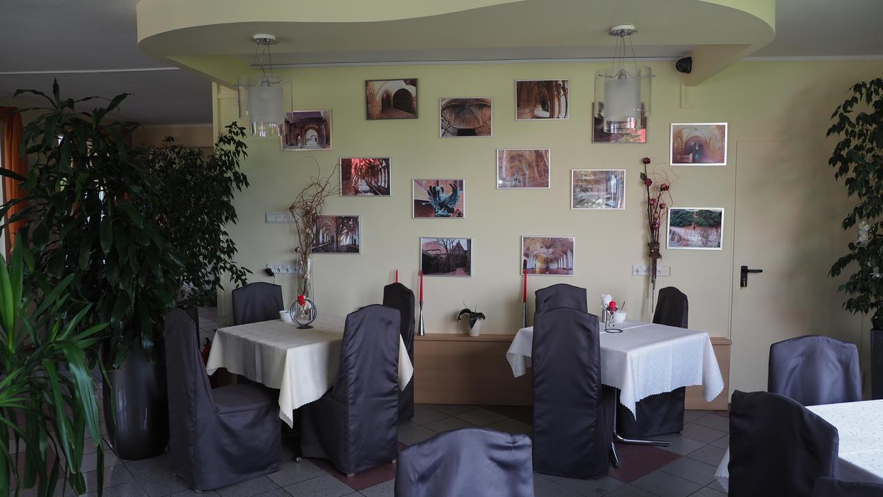 Karat Bed and Breakfast Malbork Eksteriør billede